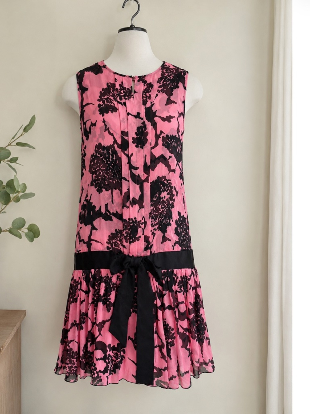 MILLY New York 100% Silk Pink Black Floral Cocktail Dress Bow Drop Waist Size 4